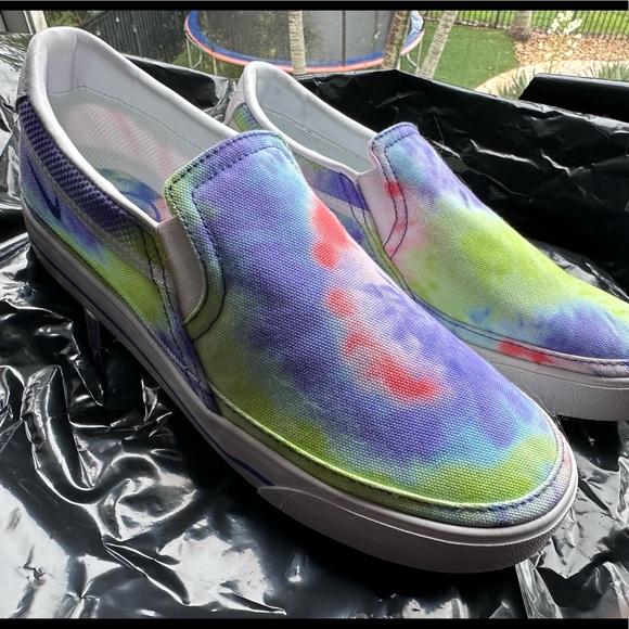 Shoes - Nike tye dye slip on. New